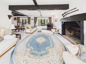 LOUNGE TO DINING AREA- click for photo gallery